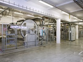 Extruzní laminace Extruzní laminace